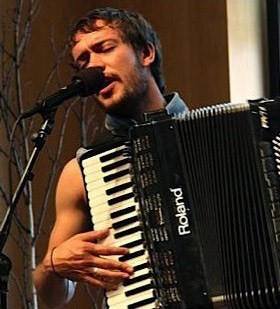 Accordionist Ben Lovett