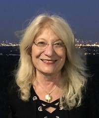 Editor Rita Barnea
