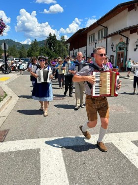 LIAC parade